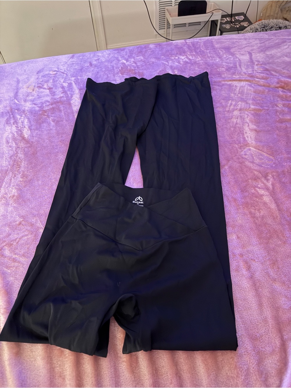 Black flare yoga pants v cut waistband